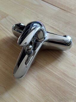 Predam umyvadlo Jika Laufen a baterie Hansgrohe - 17