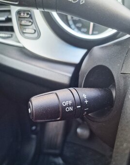 Alfa Romeo Giulietta Gulietta 1.6 JTD Distinctive 77KW M6 SR - 17