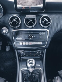 MERCEDES-BENZ A160 SPORT PREMIUM - 17