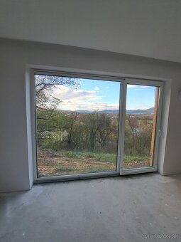 Predaj skolaudovaný 4-izbový rodinný dom RD02 s prístreškom - 17