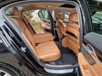BMW rad 7 xDRIVE 740d A/T8 340k (diesel) možný odpočet DPH - 17