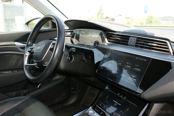 Audi E-tron 50 quattro - 17