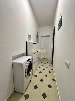 3-IZBOVÝ APARTMÁN S TERASOU S VÝHĽADOM NA MORE, ALBÁNSKO - 17