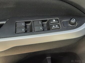 Suzuki vitara 1.6 benzín r.v. 2017 - 17