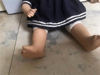 Porcelánová bábika z kolekcie Promenade - 17