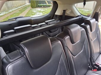 FORD S-MAX 2.0TDCi AUTOMAT       7 MIESTNY - 17