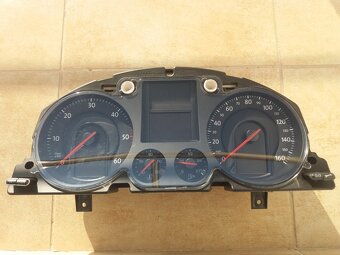 ROZPREDÁM VW PASSAT B6 COMBI - 2.0TDI 103kw - 17
