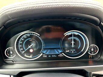 Predám BMW X6, MAX multimedia, r.v.2016 - 17
