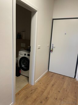 Moderný 2-izbový byt s garážou prenajom – Bratislava Labutia - 17