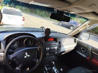 Mitsubishi Pajero - 17