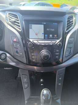 Hyundai i40 SW 1.7 CRDi 104kW/141PS 7DCT Business - 17