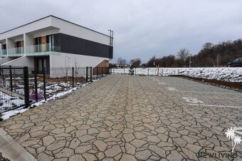 Na prenájom 4iz. nadštandardná novostavba RD s garážou v obc - 17