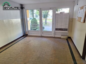 REZERVOVANÝ Útulny 2-izbový byt na Starom sídlisku v Prievi - 17