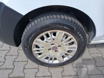 Fiat Doblo 1.9jtd 77kw combi model 2010 - 17