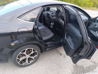 Ford Mondeo 2.0 TDCi DPF Titanium - 17