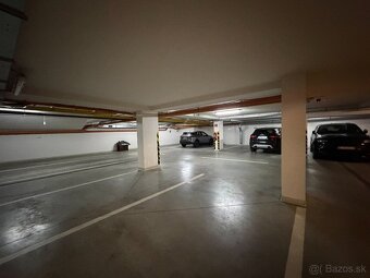 Luxusný, veľkometrážny byt 137m2 s 2 terasasami v Centre - 17