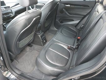 Predám BMW X1 XDrive 20i M Sport A/T 141 kW r.v. 2018 - 17
