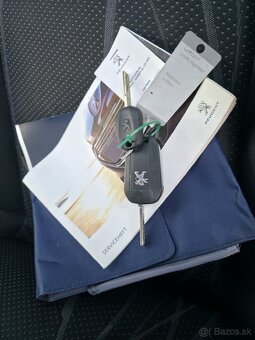 Peugeot 208 • 1.2 Benzín • 2014 • 180 Tisíc KM - 17