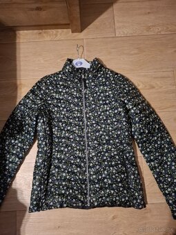 Mix dámskeho  oblečenia - 17