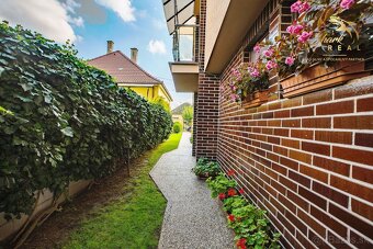 Peknučký zrekonštruovaný dom s veľkou úžitkovou záhradou - 17