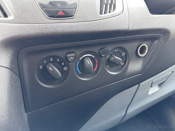 2018 Ford Transit Custom - 17