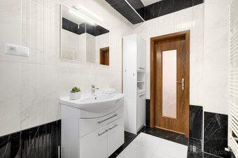 ZNÍŽENÁ CENA SENEC – NA PREDAJ 2 samostatne stojace rodin - 17