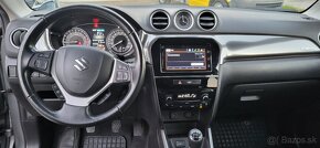 Suzuki Vitara 1.4i Hybrid 4x4 AllGrip rok 12/2020 1.majitel - 17
