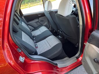Suzuki SX4 - 17