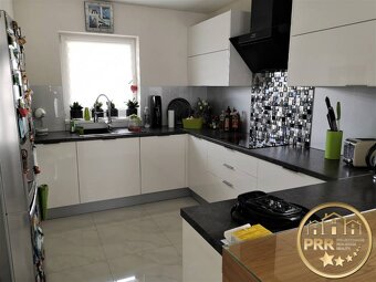 NOVOSTAVBY RD+ pozemok od 519m2 vo V.Chlievanoch pri Bánovci - 17