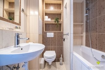 PRENÁJOM – Veľkometrážny 3 izbový byt Staré sídlisko - 17