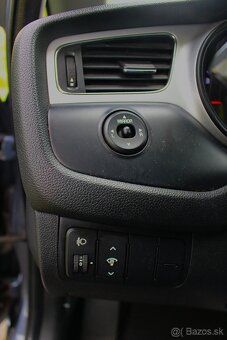 KIA.....CEED...66KW...CRDI...MANUAL 6st...2013....179TIS..KM - 17