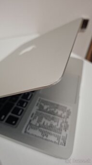 Apple Macbook air mid 2013 a macbook pro - 17