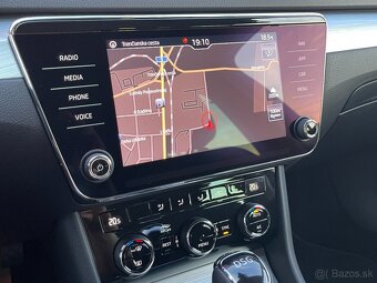Škoda Superb Combi 3 Facelift 2.0 TDI DSG 110kW°ODPOČET DPH° - 17