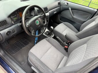Škoda Octavia Combi 1.9 TDi PD 4x4 SuisseIceHockey Xenon ESP - 17
