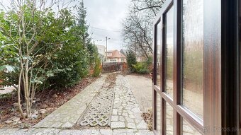 Na predaj veľký 3 podlažný dom Šulekovo, pozemok 524m2 - 17