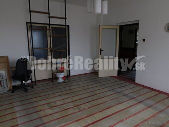 Na predaj 5-izb.poschodový rodinný dom vo Dvoroch nad Žitavo - 17