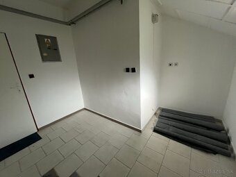 Obchodné priestory v centre obce Borský Mikuláš - 17