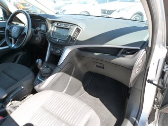 Opel Zafira Tourer 1,6 CDTi 99kW Manuál 6 st. 2 miestne - 17