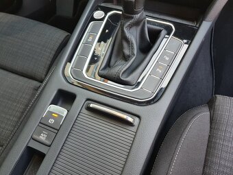 VW Passat B8 Variant 2.0TDI 110kW R-line - záruka Autodraft - 17