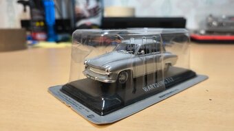 Kultovní auta ČSSR + Legendární automobily minulé éry v 1:43 - 17