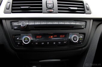 BMW Rad 3 Touring 320d A/T 135kW - 17