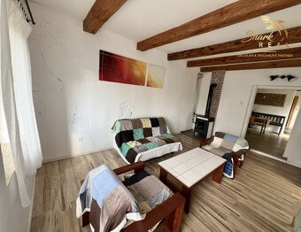 ZNÍŽENÁ CENA - Predaj usadlosti na samote v pokojnom prostr - 17