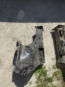 Octavia 3 VW Golf 7 štvrťka karoséria predne nohy - 17