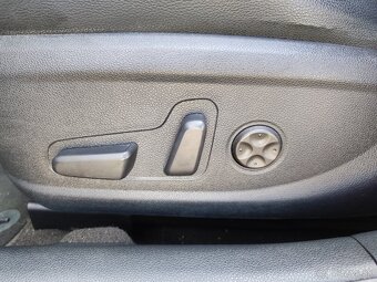 Kia Optima Hybrid - 17
