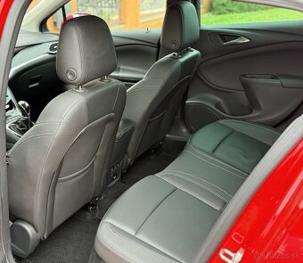 Opel Astra 1.6 CDTI TOP výbava - 17