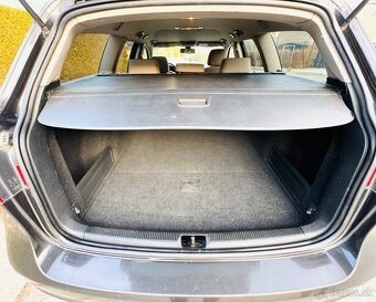 Volkswagen Pasát Variant 2,0 TDI kombi 9/2007,,103 KW,NAVI - 17