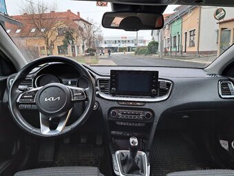 Kia Ceed Hatchback, 1.5L, 118kW, 2022 - 17