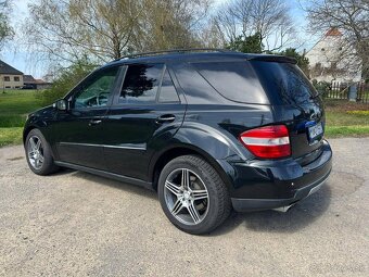 Predám Mercedes ML 350 benzín A/T - 17