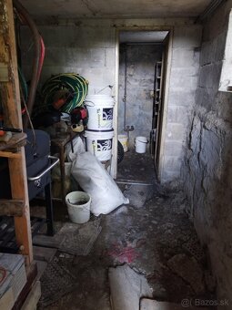 Záhradný domček s pozemkom (879 m²), elektrinou, vodou - 17