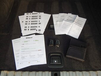 BMW 318d Touring G21 A/T - 142tis km, kamera, navi - 17
